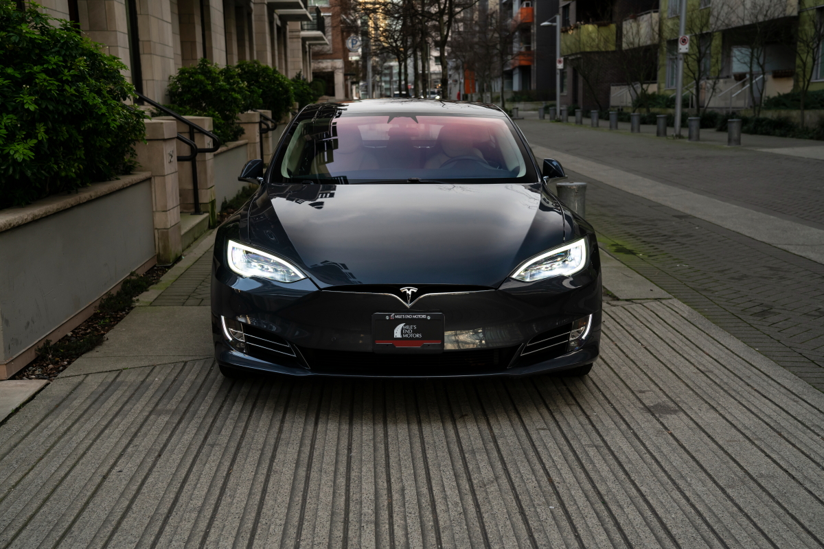 2017 Tesla Model S 100D | Mile's End Motors